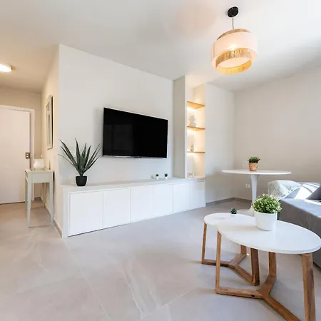 Apartment Trinidad By Carohomes *